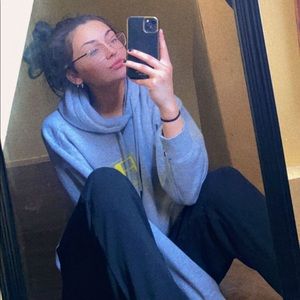 Meet your Posher, Alexus